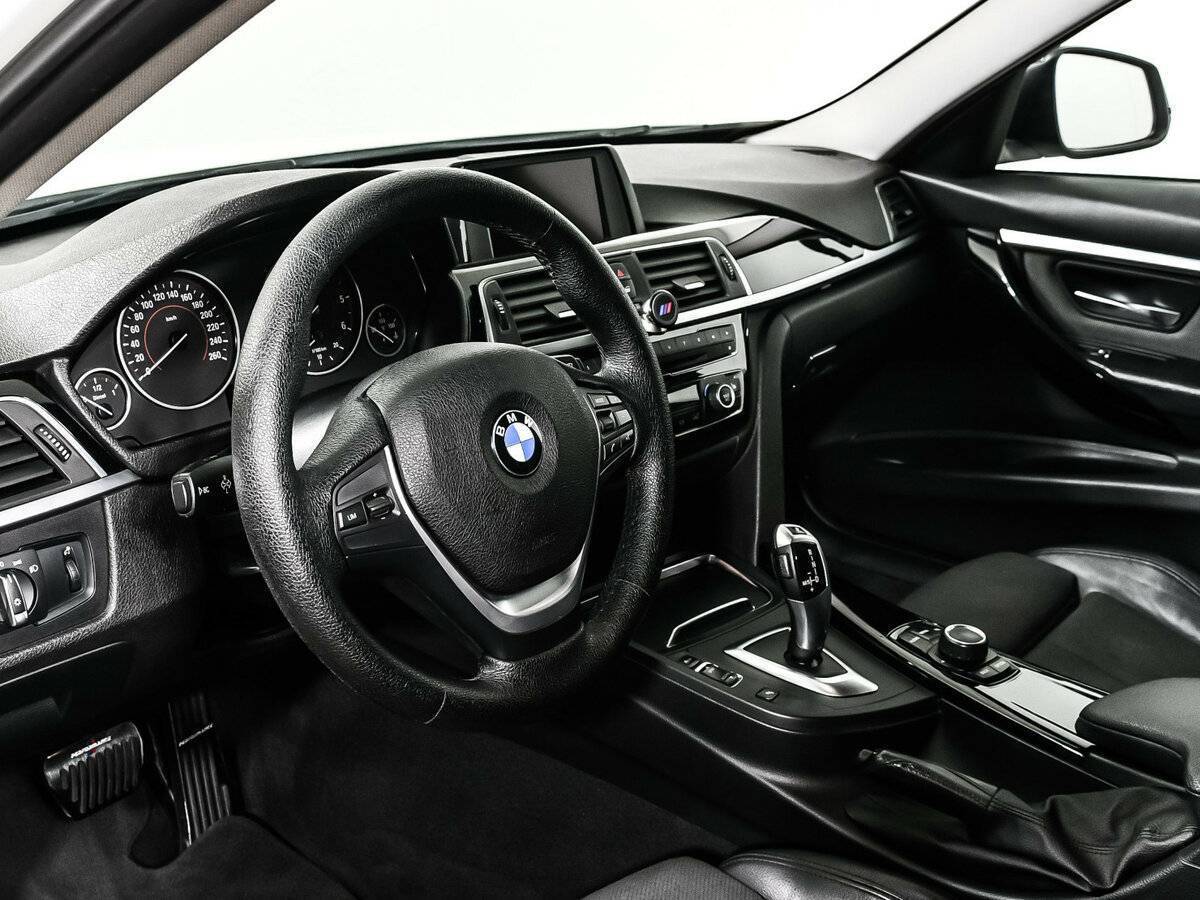 BMW 3 серии 2017 года с пробегом. Фото: #11