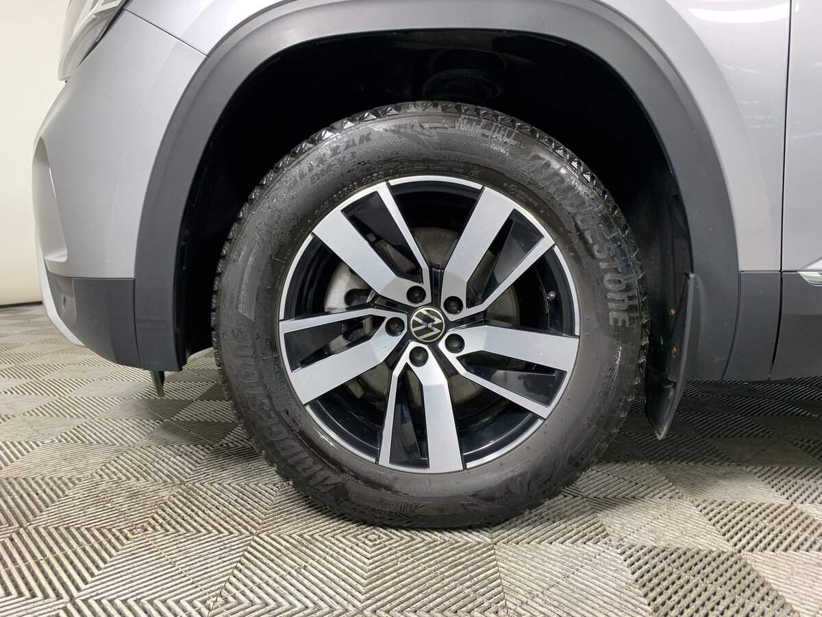 Volkswagen Teramont 2021 года с пробегом. Фото: #8