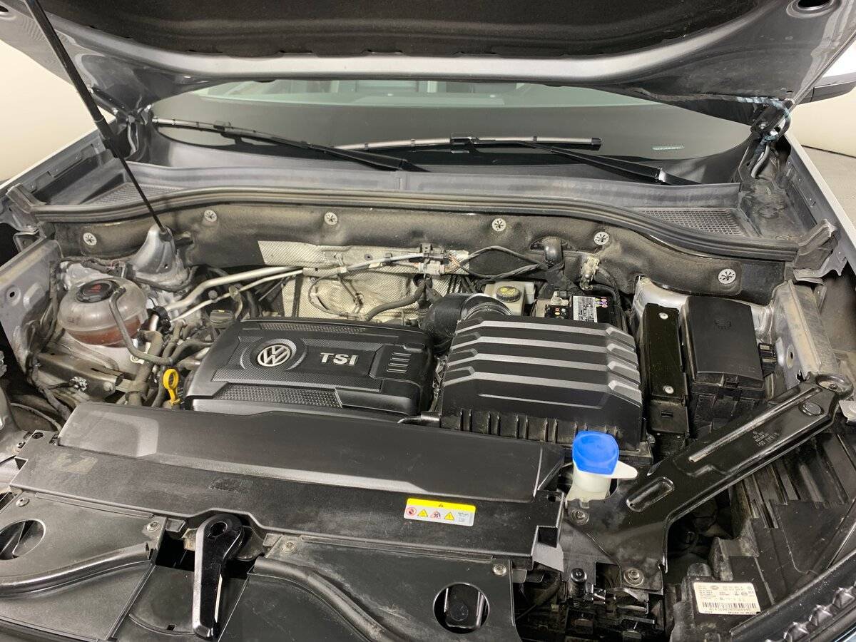 Volkswagen Teramont 2021 года с пробегом. Фото: #10