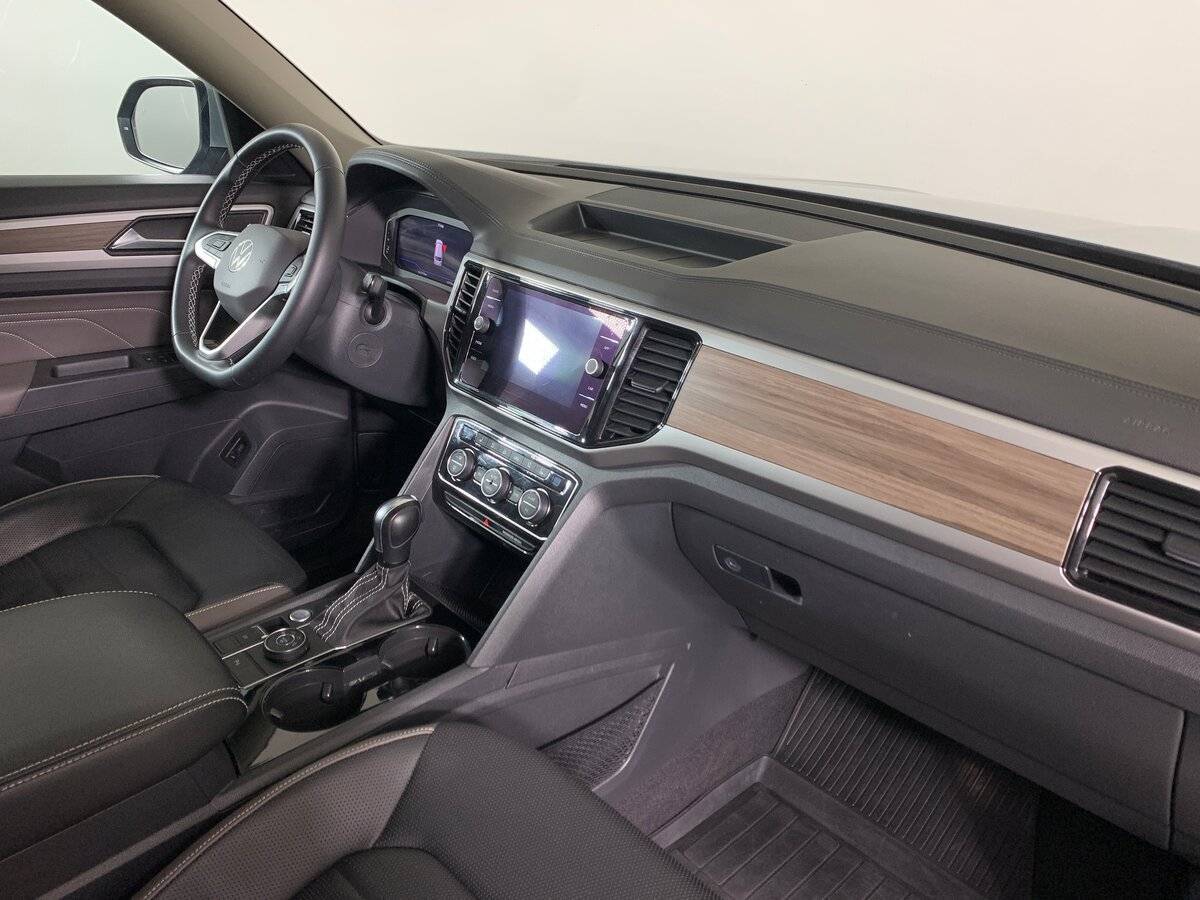 Volkswagen Teramont 2021 года с пробегом. Фото: #13
