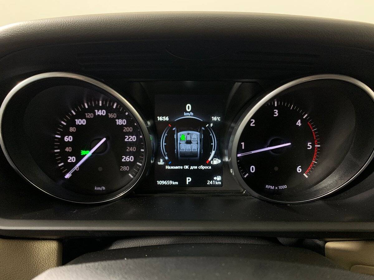 Land Rover Range Rover Sport 2016 года с пробегом. Фото: #14