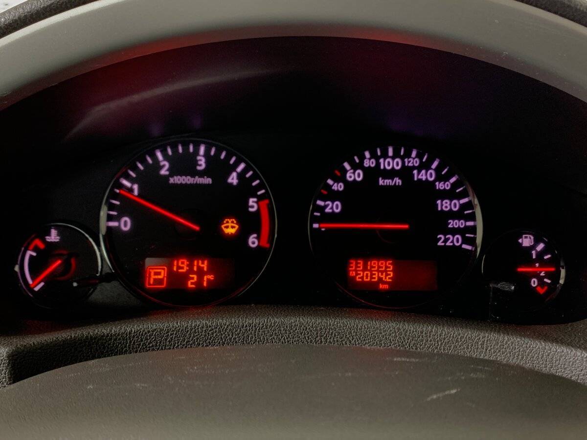 Б/У Ниссан Патфайндер 2013 года. Фото: #13