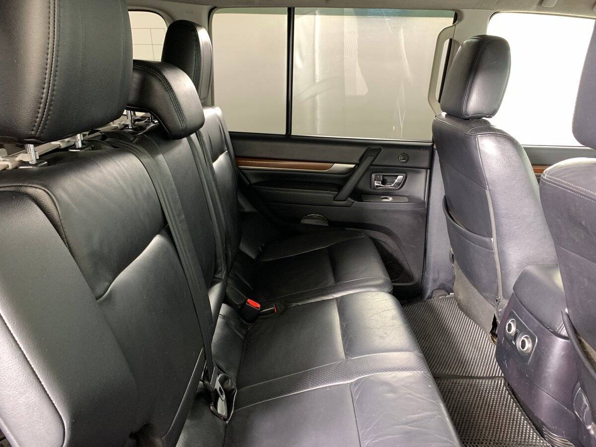 Mitsubishi Pajero 2008 года с пробегом. Фото: #16
