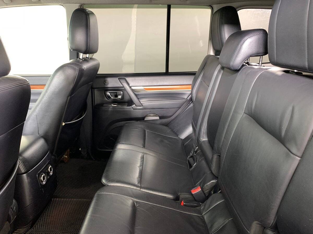 Mitsubishi Pajero 2008 года с пробегом. Фото: #18