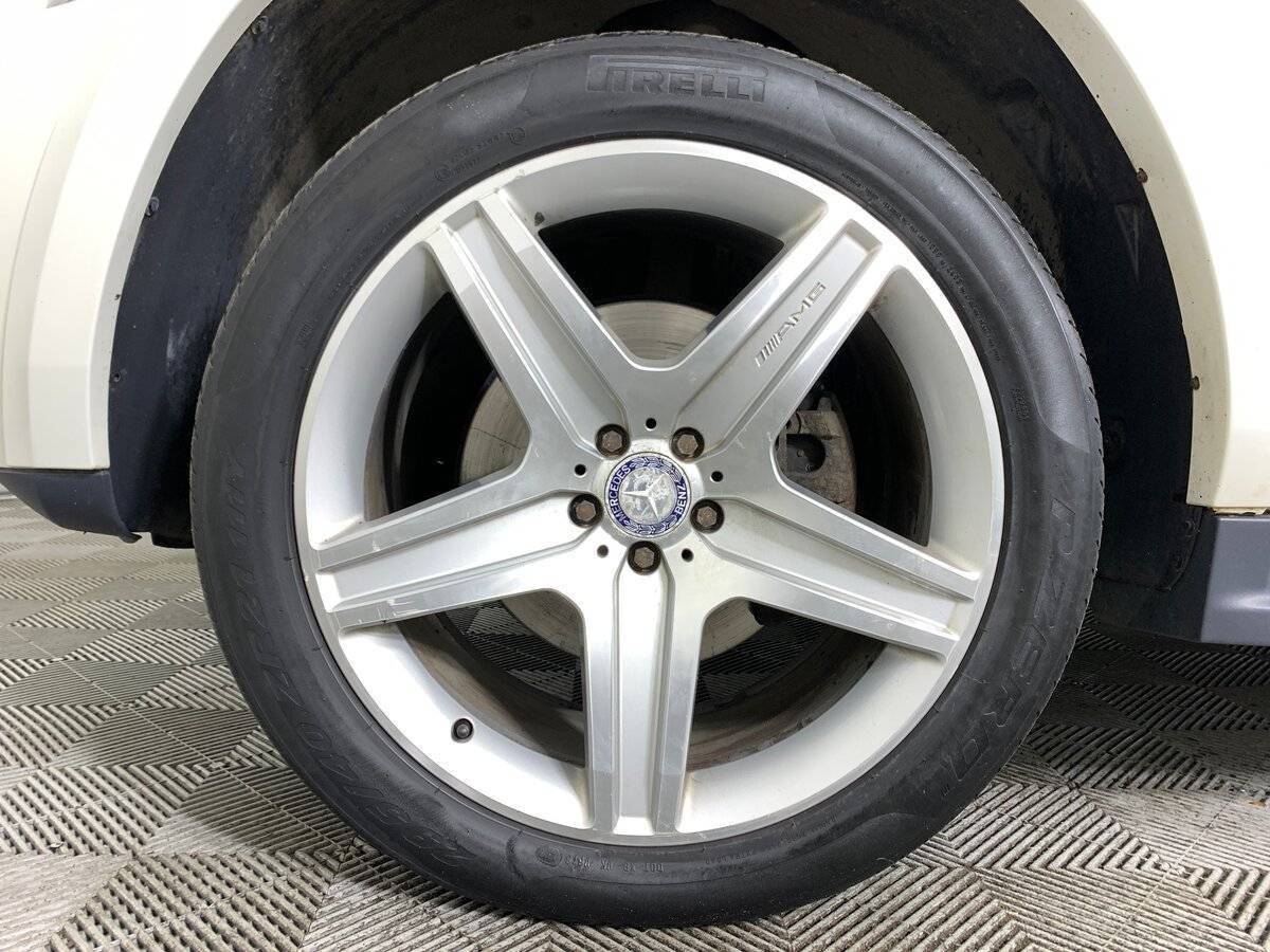 Mercedes-Benz GL-Класс 2011 года с пробегом. Фото: #8