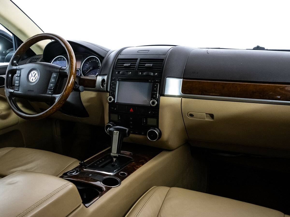 Volkswagen Touareg 2009 года с пробегом. Фото: #8