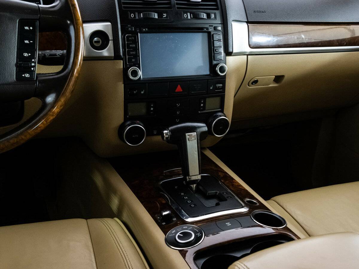 Volkswagen Touareg 2009 года с пробегом. Фото: #13