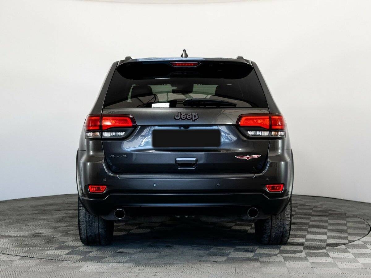 Jeep Grand Cherokee 2018 года с пробегом. Фото: #4