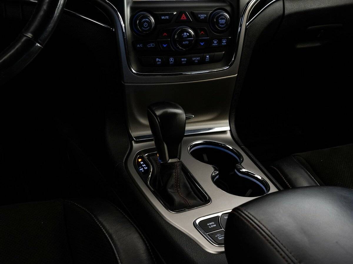 Jeep Grand Cherokee 2018 года с пробегом. Фото: #11