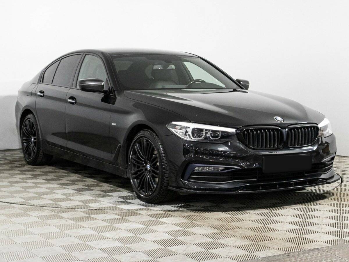 BMW 5 серии 2017 года с пробегом. Фото: #2