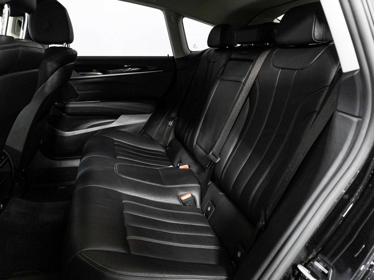 BMW 6 серии 2018 года с пробегом. Фото: #9