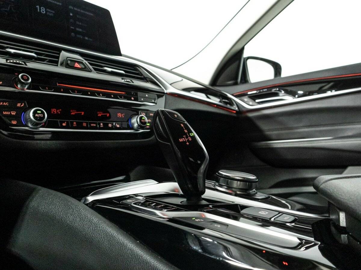 BMW 6 серии 2018 года с пробегом. Фото: #23