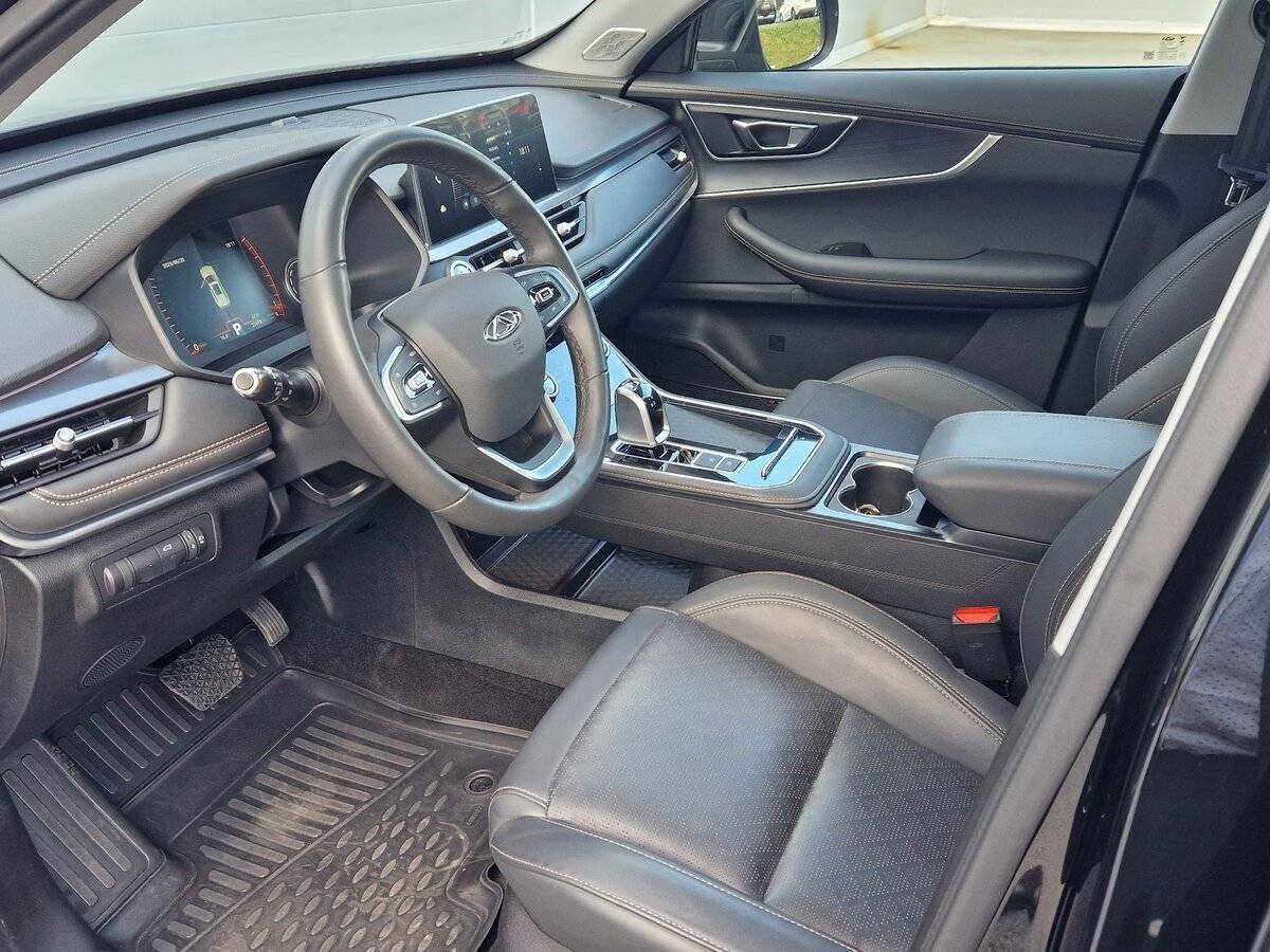 Chery Tiggo 8 2023 года с пробегом. Фото: #8