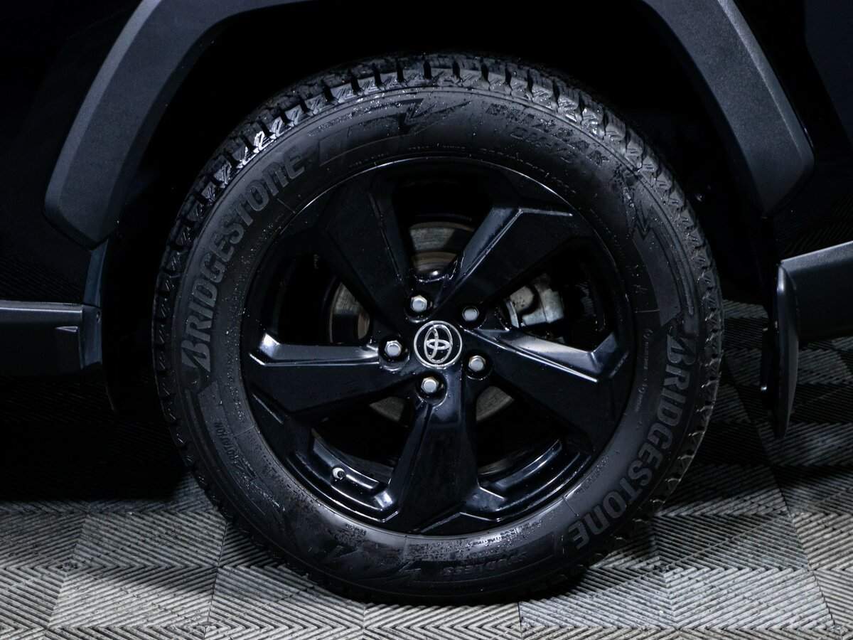 Toyota RAV4 2021 года с пробегом. Фото: #14