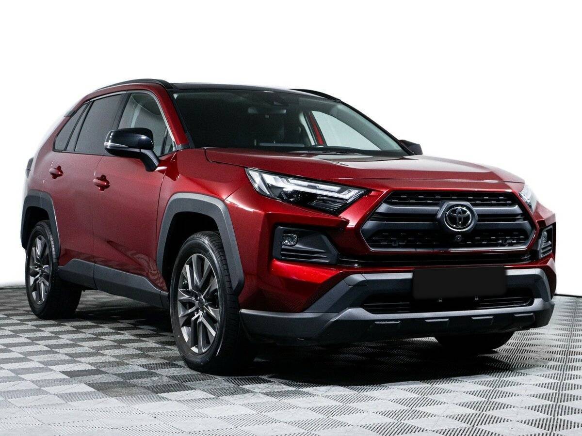 Toyota RAV4 2024 года с пробегом. Фото: #2