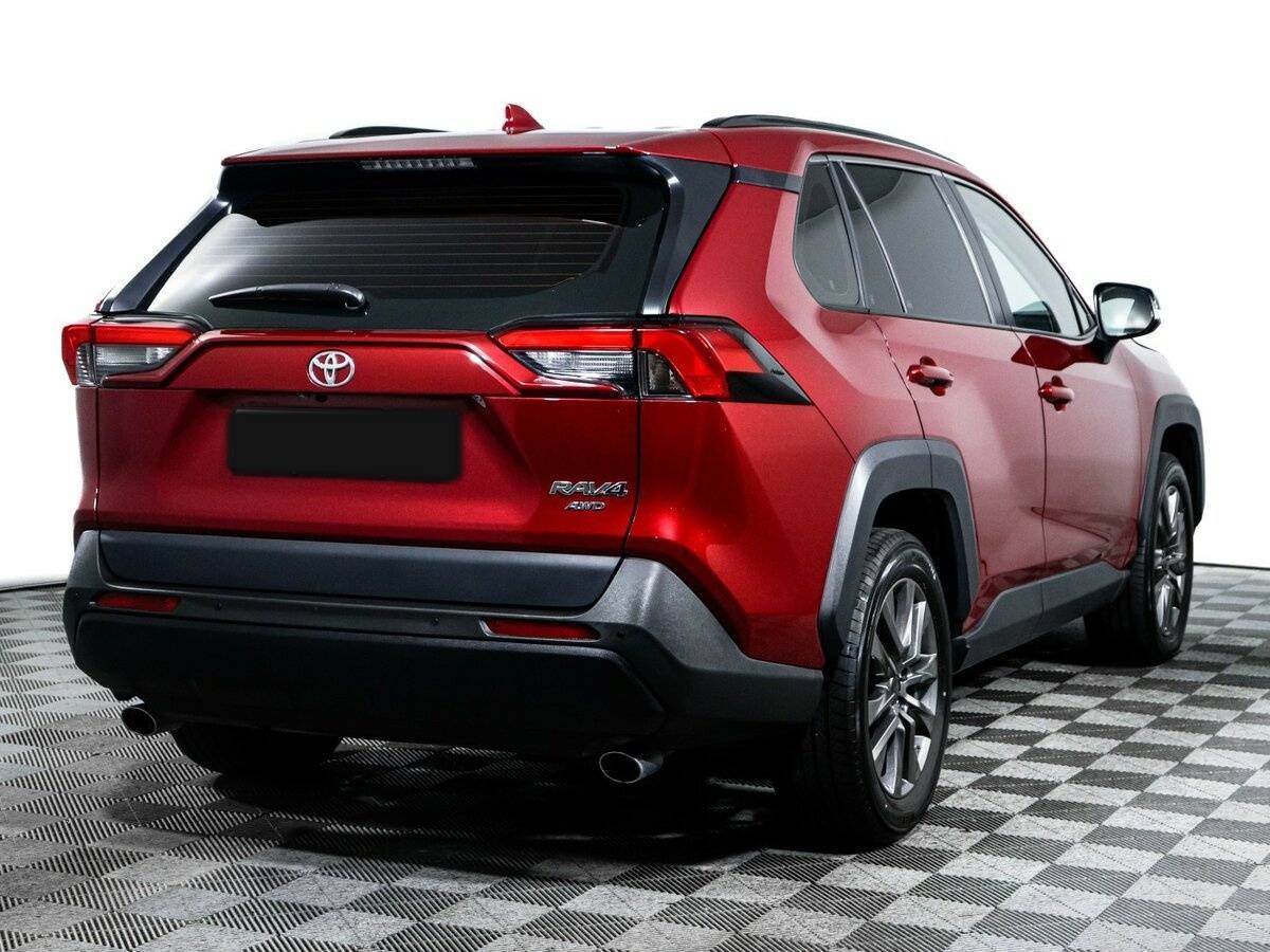 Toyota RAV4 2024 года с пробегом. Фото: #4