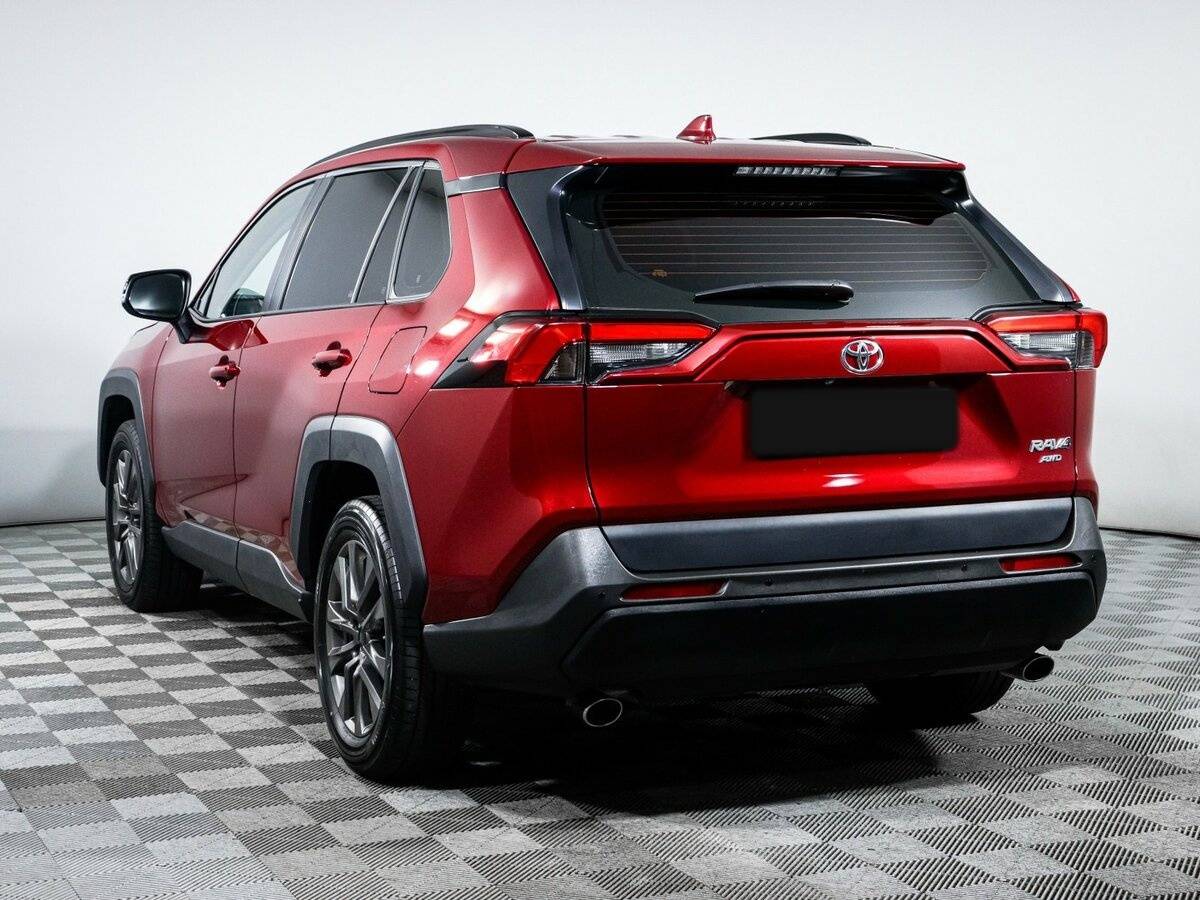 Toyota RAV4 2024 года с пробегом. Фото: #6