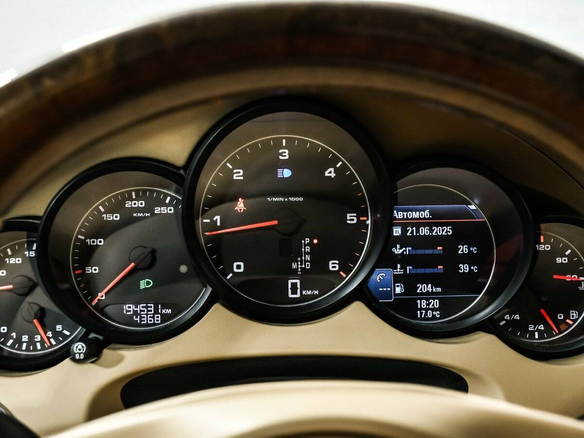 Porsche Cayenne 2010 года с пробегом. Фото: #9