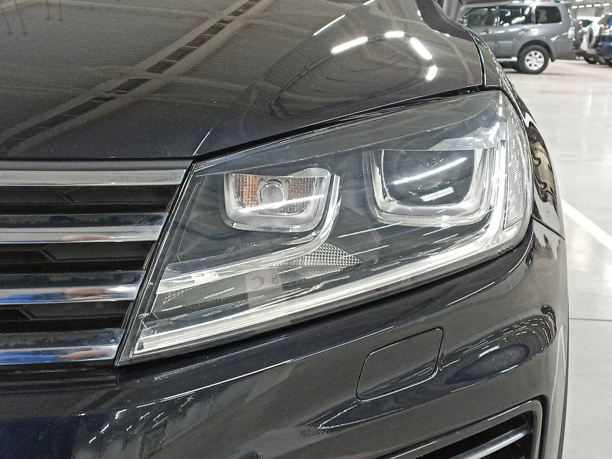 Volkswagen Touareg 2016 года с пробегом. Фото: #16