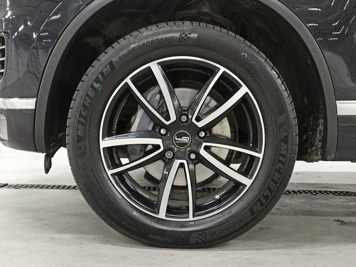 Volkswagen Touareg 2016 года с пробегом. Фото: #17