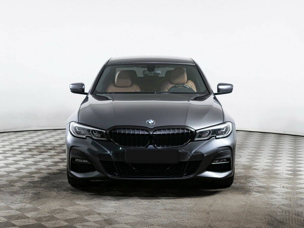 BMW 3 серии 2021 года с пробегом. Фото: #1