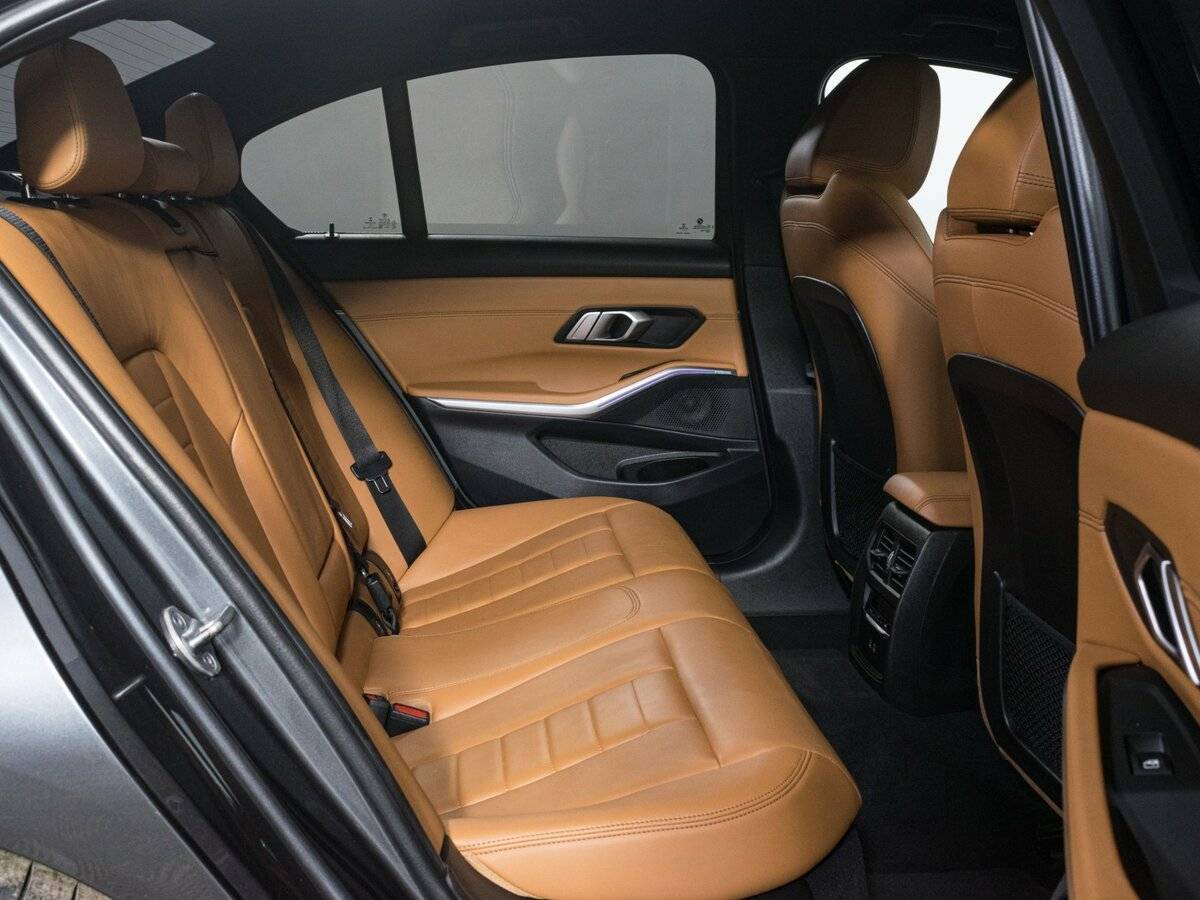 BMW 3 серии 2021 года с пробегом. Фото: #12