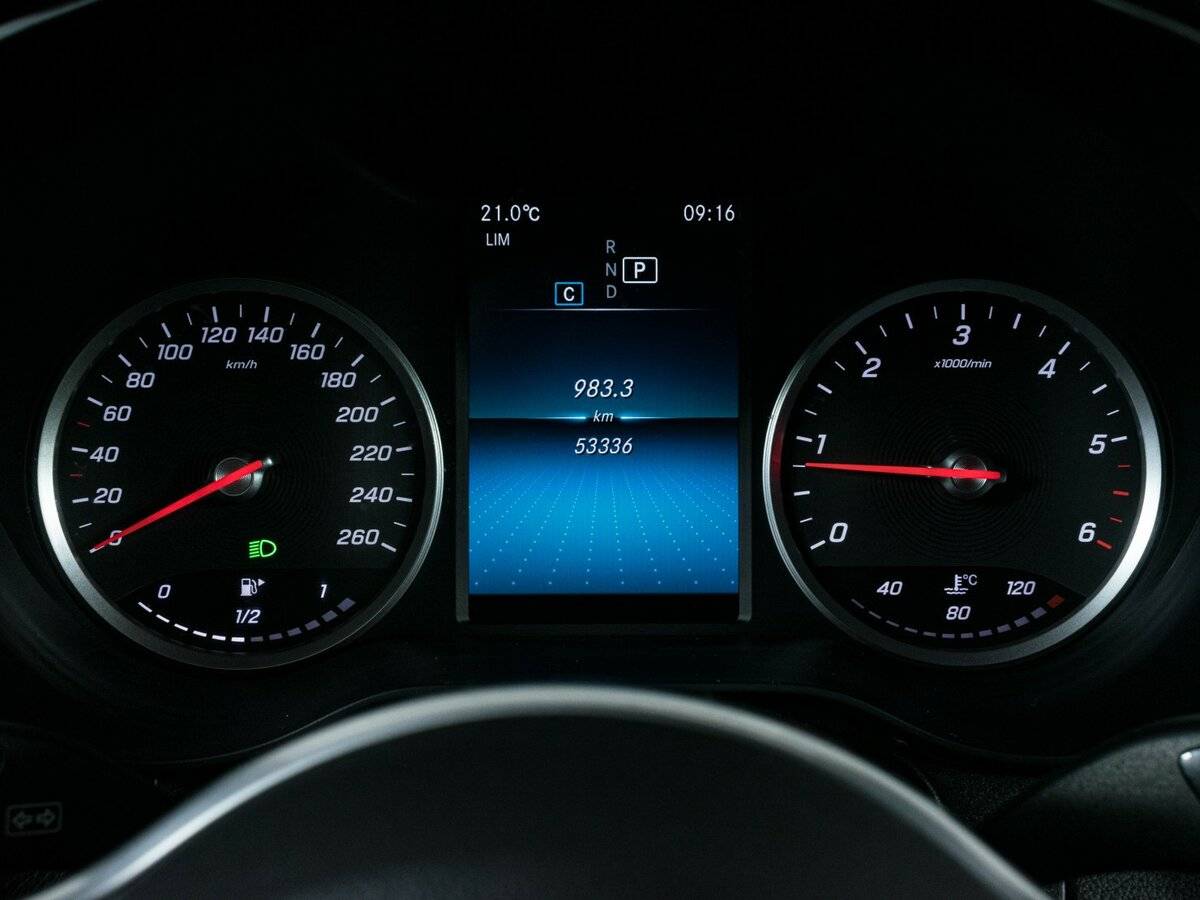 Mercedes-Benz GLC 2020 года с пробегом. Фото: #13