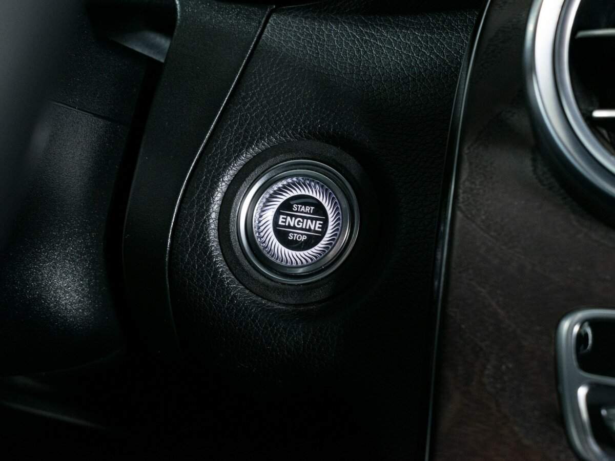 Mercedes-Benz GLC 2020 года с пробегом. Фото: #15