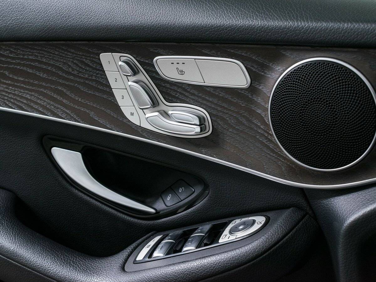 Mercedes-Benz GLC 2020 года с пробегом. Фото: #17