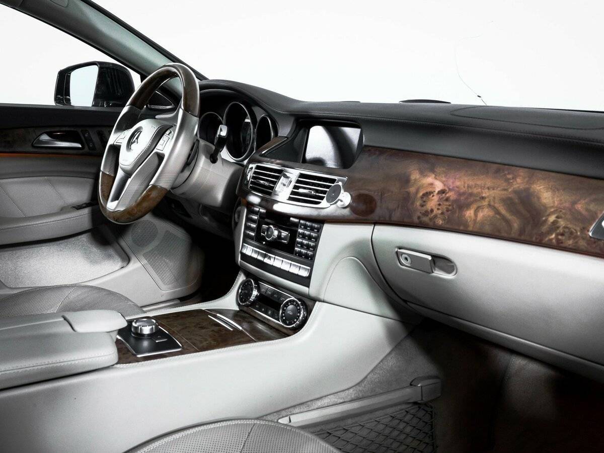 Mercedes-Benz CLS 2012 года с пробегом. Фото: #8