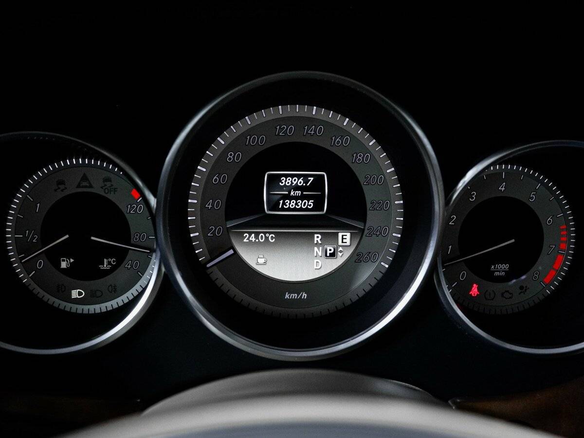 Mercedes-Benz CLS 2012 года с пробегом. Фото: #10