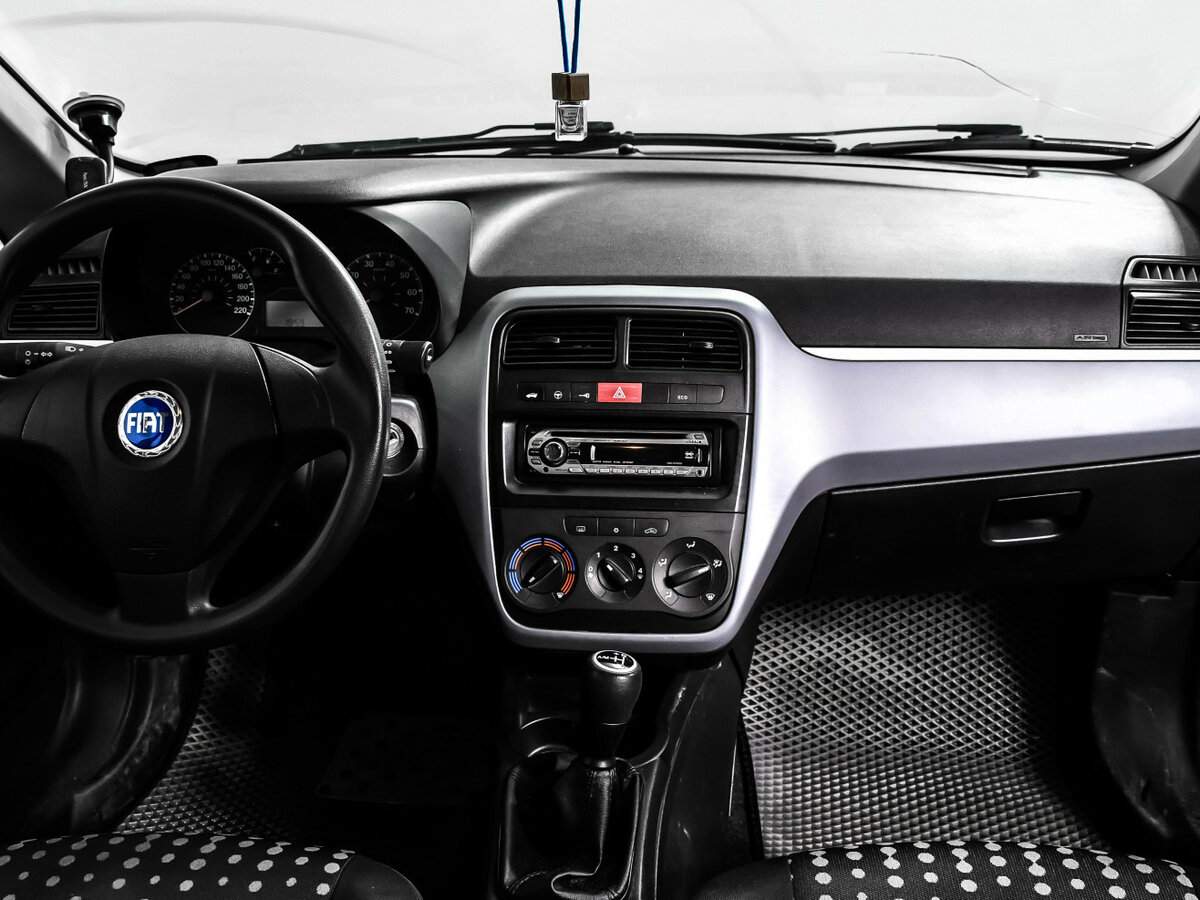 Fiat Punto 2006 года с пробегом. Фото: #10