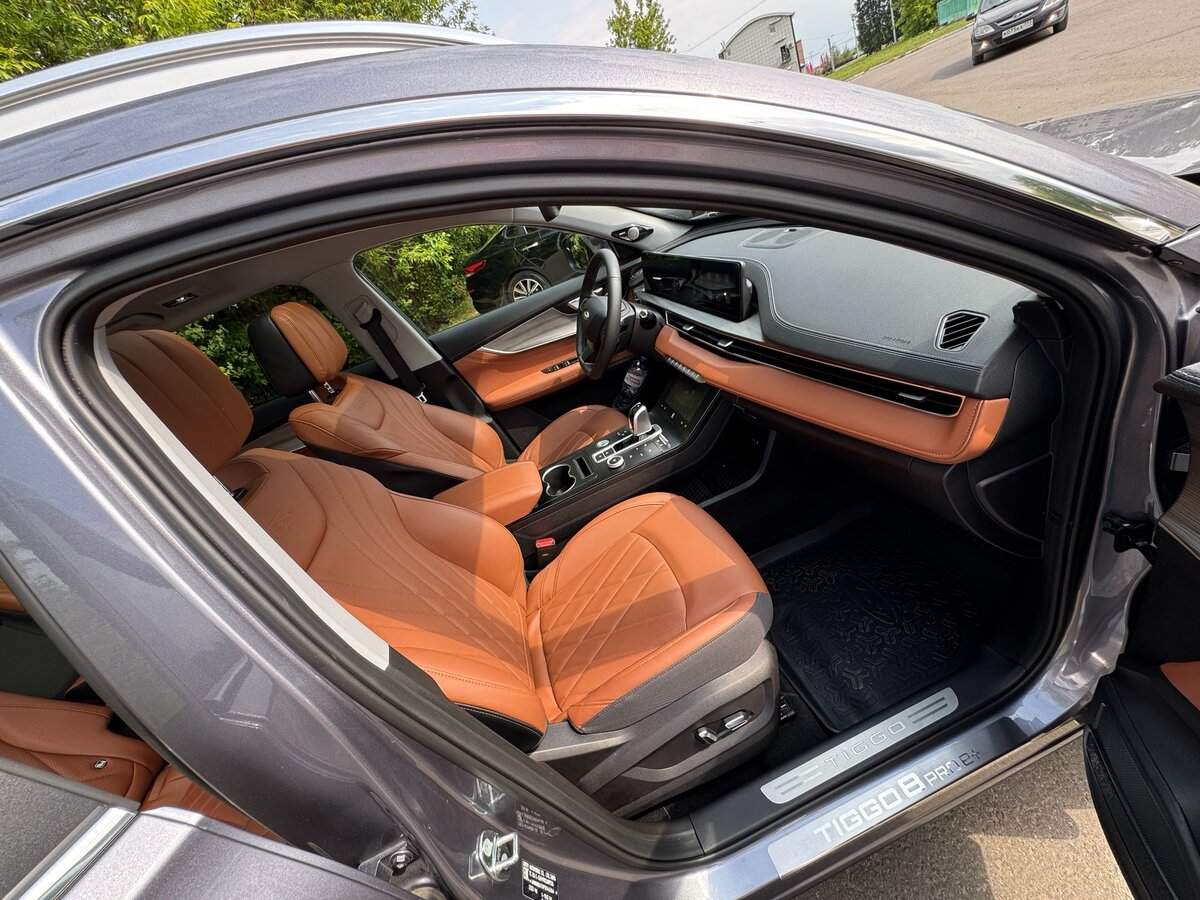 Chery Tiggo 8 Pro e+ 2023 года с пробегом. Фото: #12