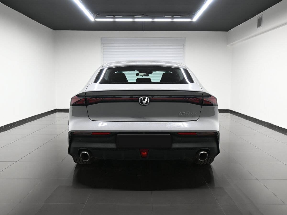 Changan UNI-V 2023 года с пробегом. Фото: #3