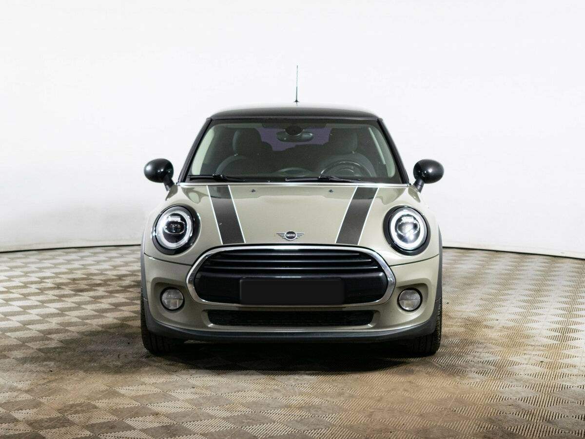 Mini Hatch 2018 года с пробегом. Фото: #1