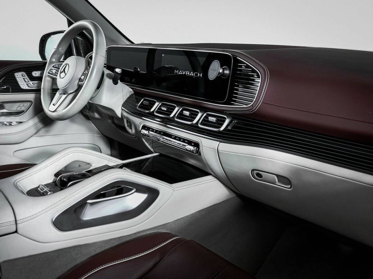 Mercedes-Benz Maybach GLS 2022 года с пробегом. Фото: #8