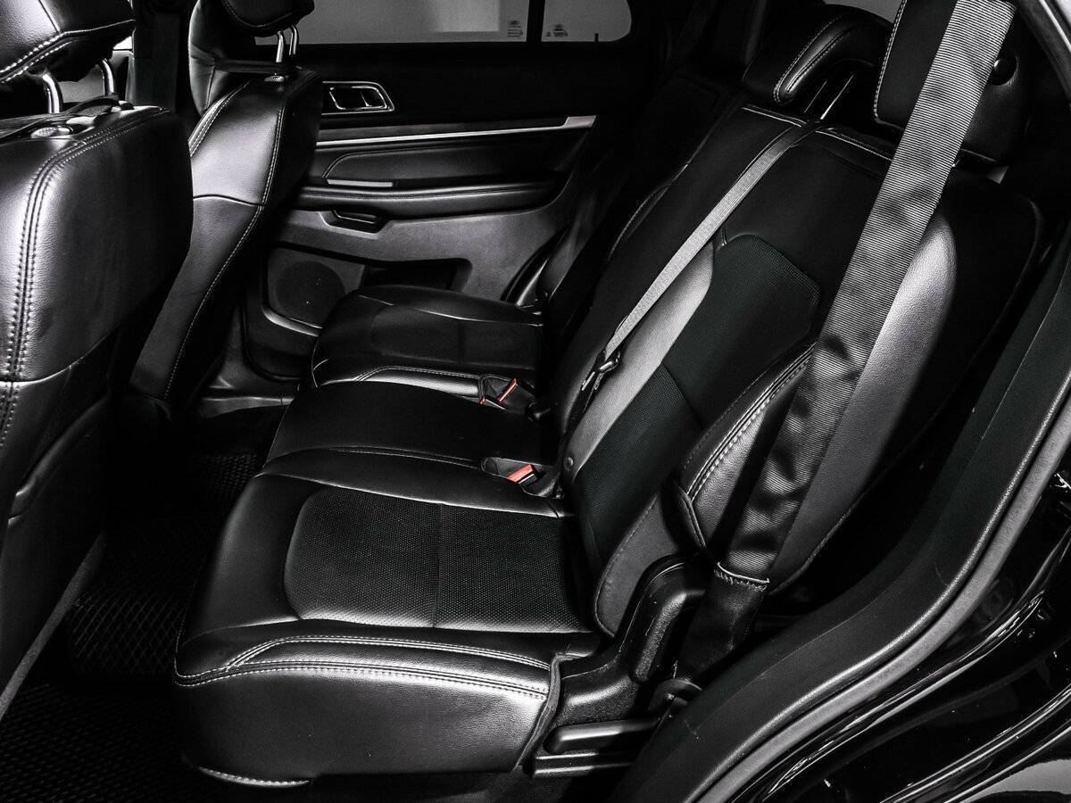 Ford Explorer 2018 года с пробегом. Фото: #12