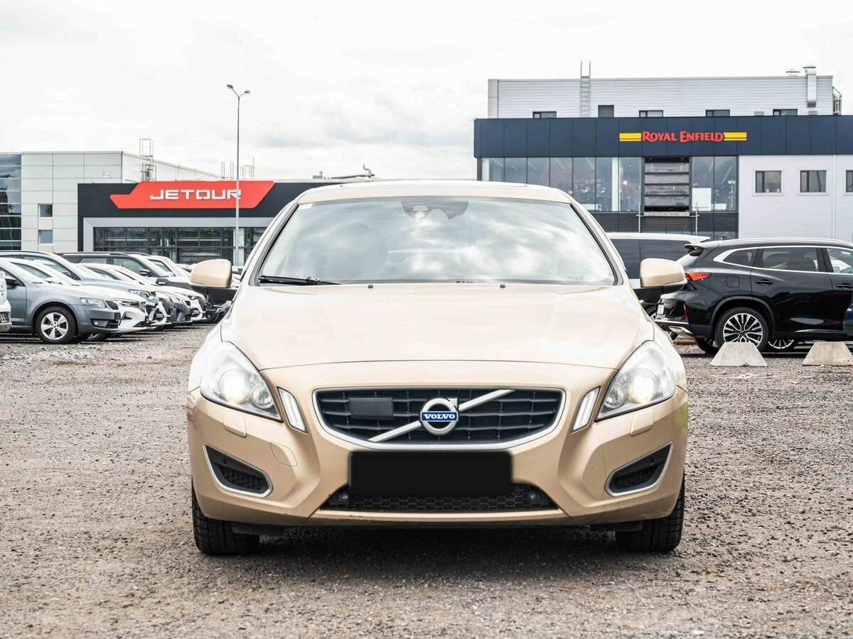 Volvo S60 2011 года с пробегом. Фото: #1