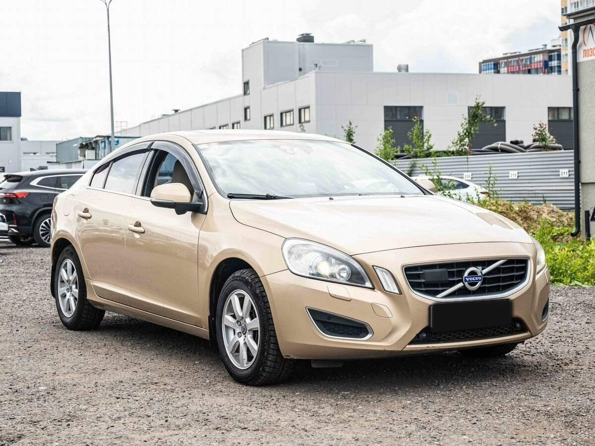 Volvo S60 2011 года с пробегом. Фото: #2