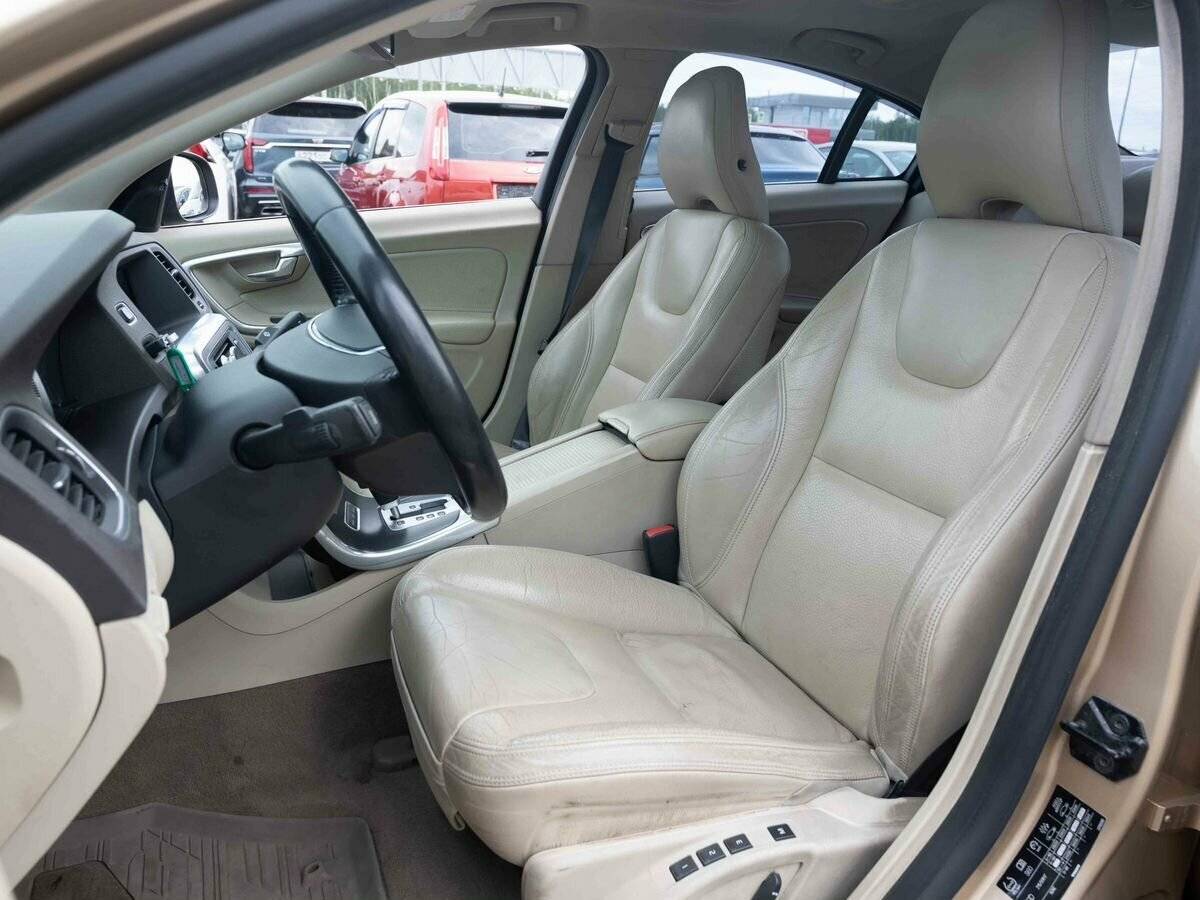 Volvo S60 2011 года с пробегом. Фото: #6