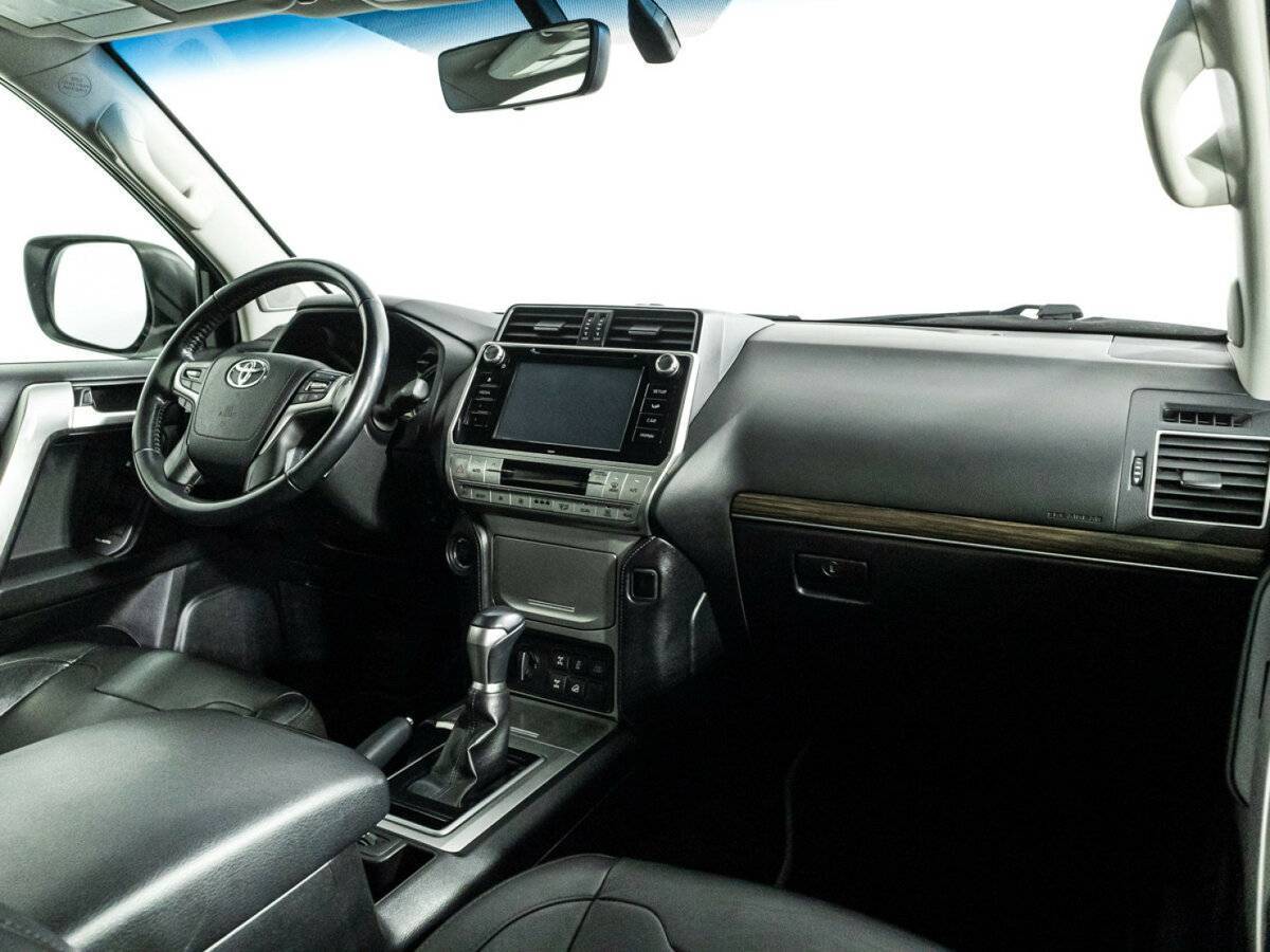 Toyota Land Cruiser Prado 2019 года с пробегом. Фото: #8
