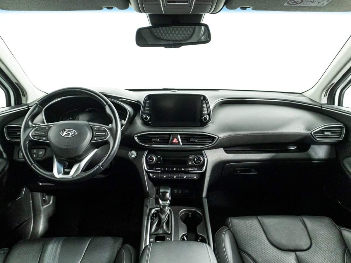Hyundai Santa Fe 2019 года с пробегом. Фото: #12