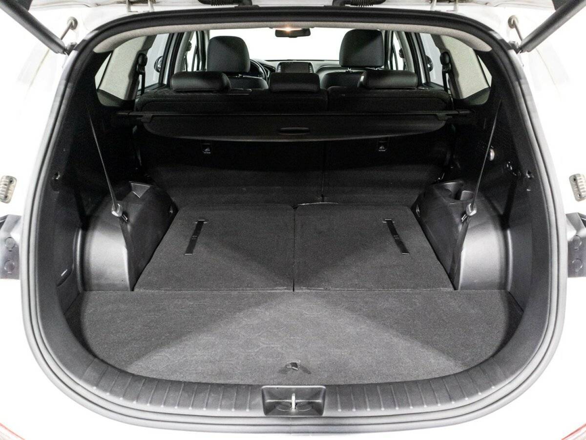 Hyundai Santa Fe 2019 года с пробегом. Фото: #14