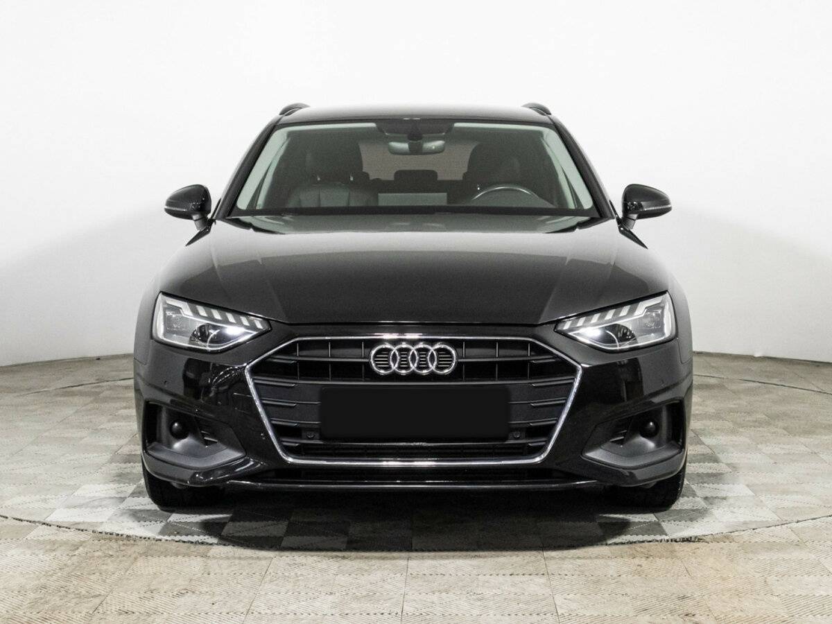 Audi A4 2020 года с пробегом. Фото: #1