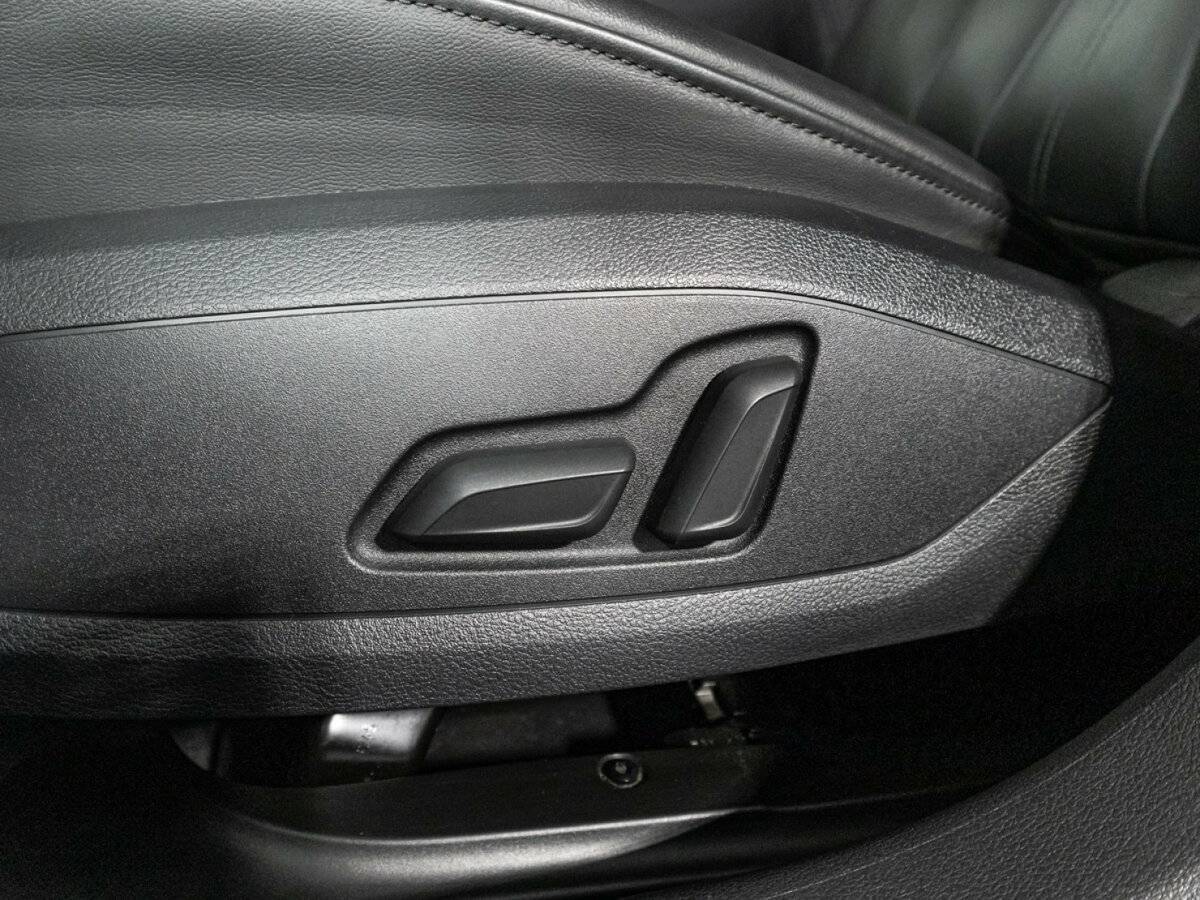 Audi A4 2020 года с пробегом. Фото: #17