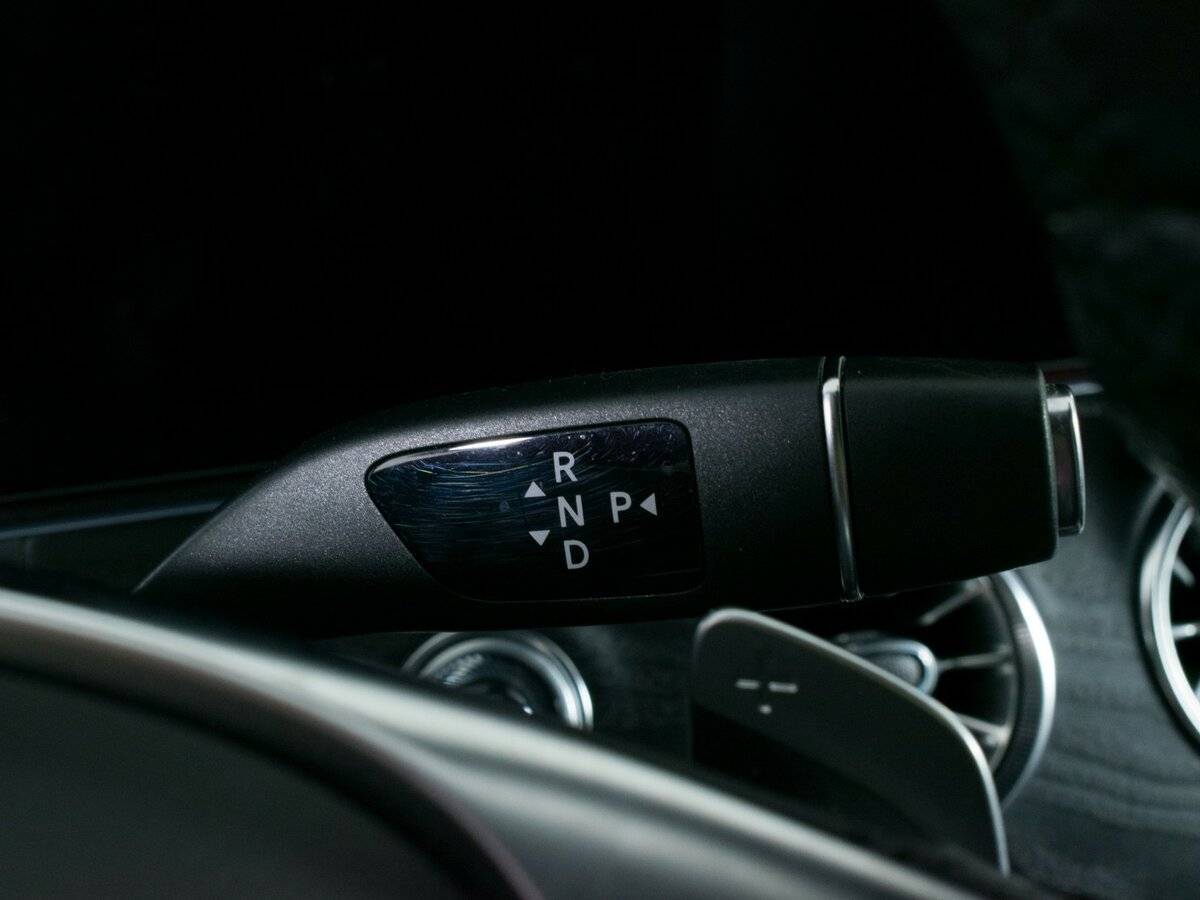 Mercedes-Benz E-Класс 2017 года с пробегом. Фото: #17