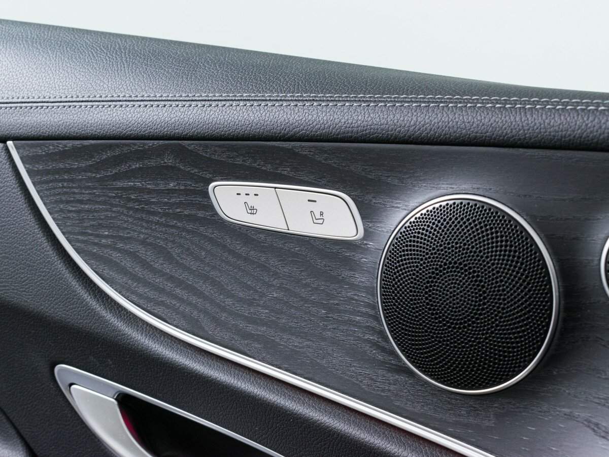 Mercedes-Benz E-Класс 2017 года с пробегом. Фото: #20
