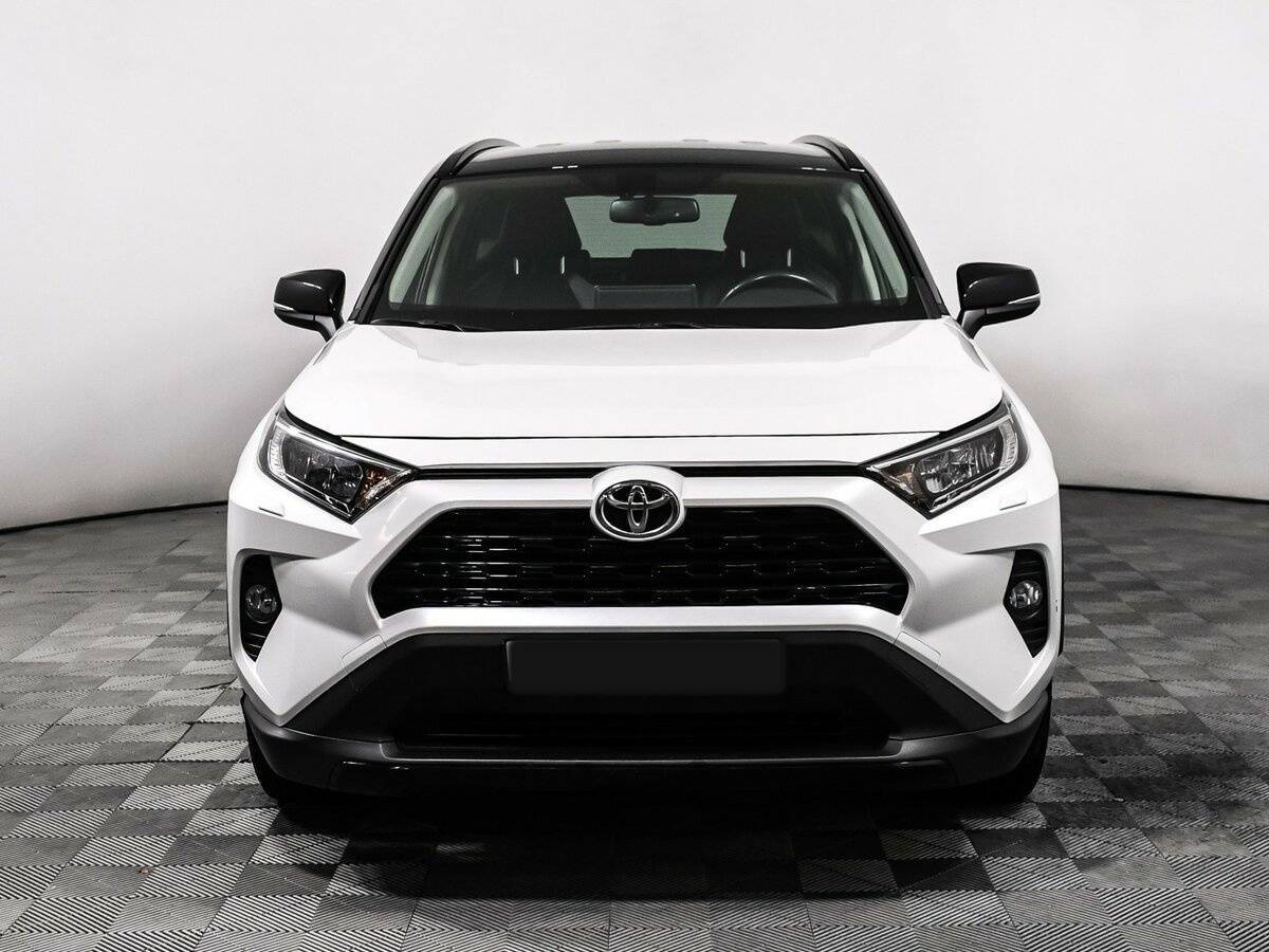 Toyota RAV4 2021 года с пробегом. Фото: #1