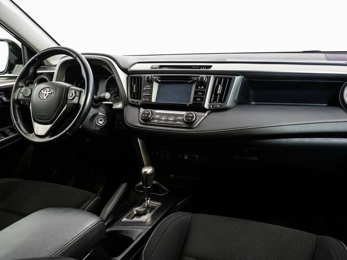 Toyota RAV4 2016 года с пробегом. Фото: #8