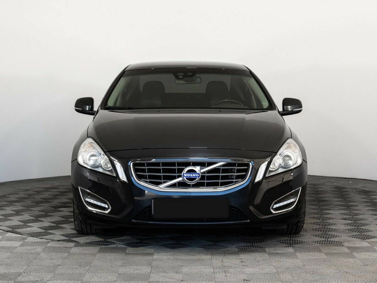 Volvo S60 2011 года с пробегом. Фото: #1